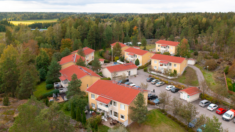 Uudenkylänmäki 23 Espoossa on ensimmäinen Asuntosäätiön kohde, jossa sähkön kysyntäjousto on otettu käyttöön.